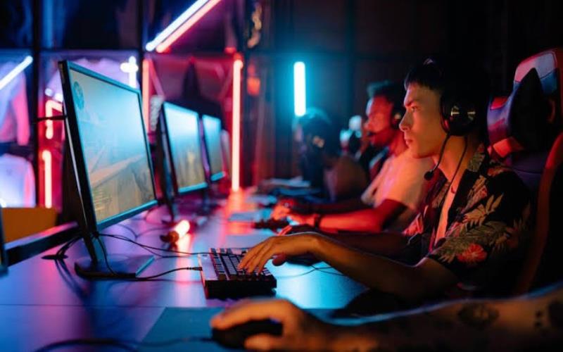 How to Improve Your Skills in Competitive Online Games